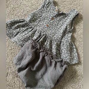 Quincy Mae 2-3T Dress and Bloomers Set